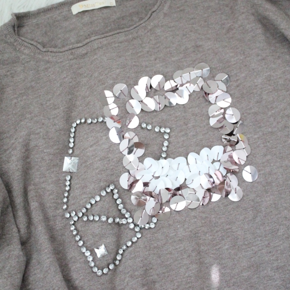 Geometric Embroidery Work Sweater - Picture 3 of 5